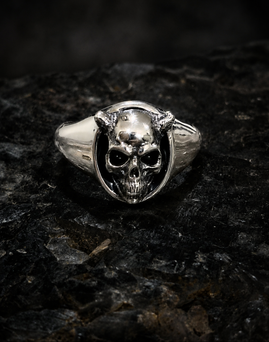 Devil's Signet Ring