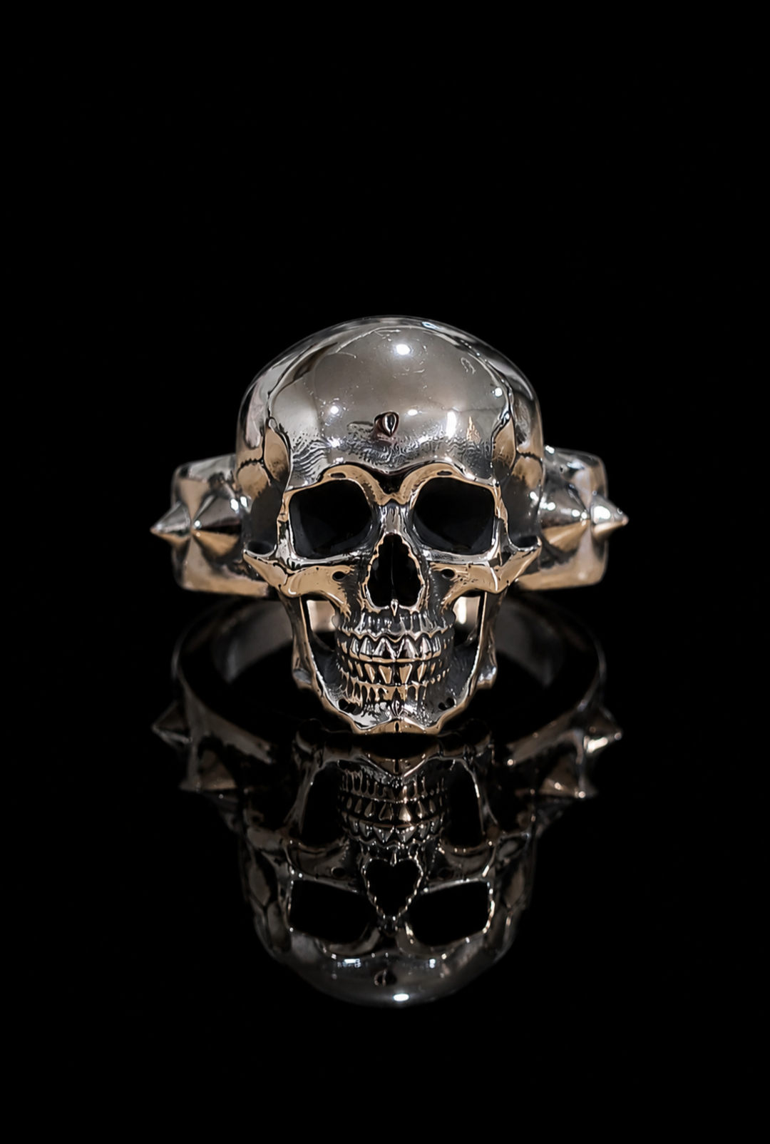Rogue Skull Ring
